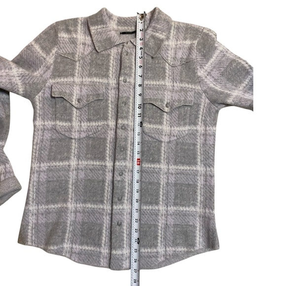 Cashmere snap button up western style checkered plaid sweater. Sz 4 - Picture 10 of 16